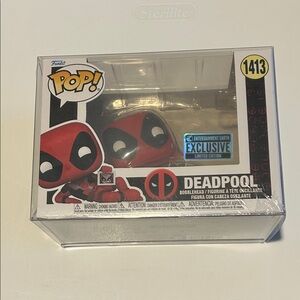 Funko Pop Deadpool Exclusive Red and Black Figure